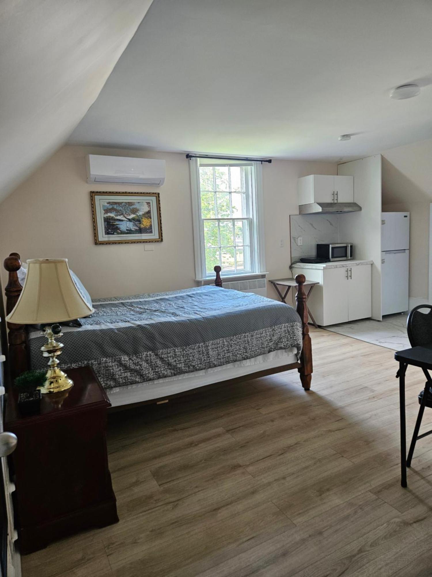 Sunflower Guest Suites Summerside Exterior photo